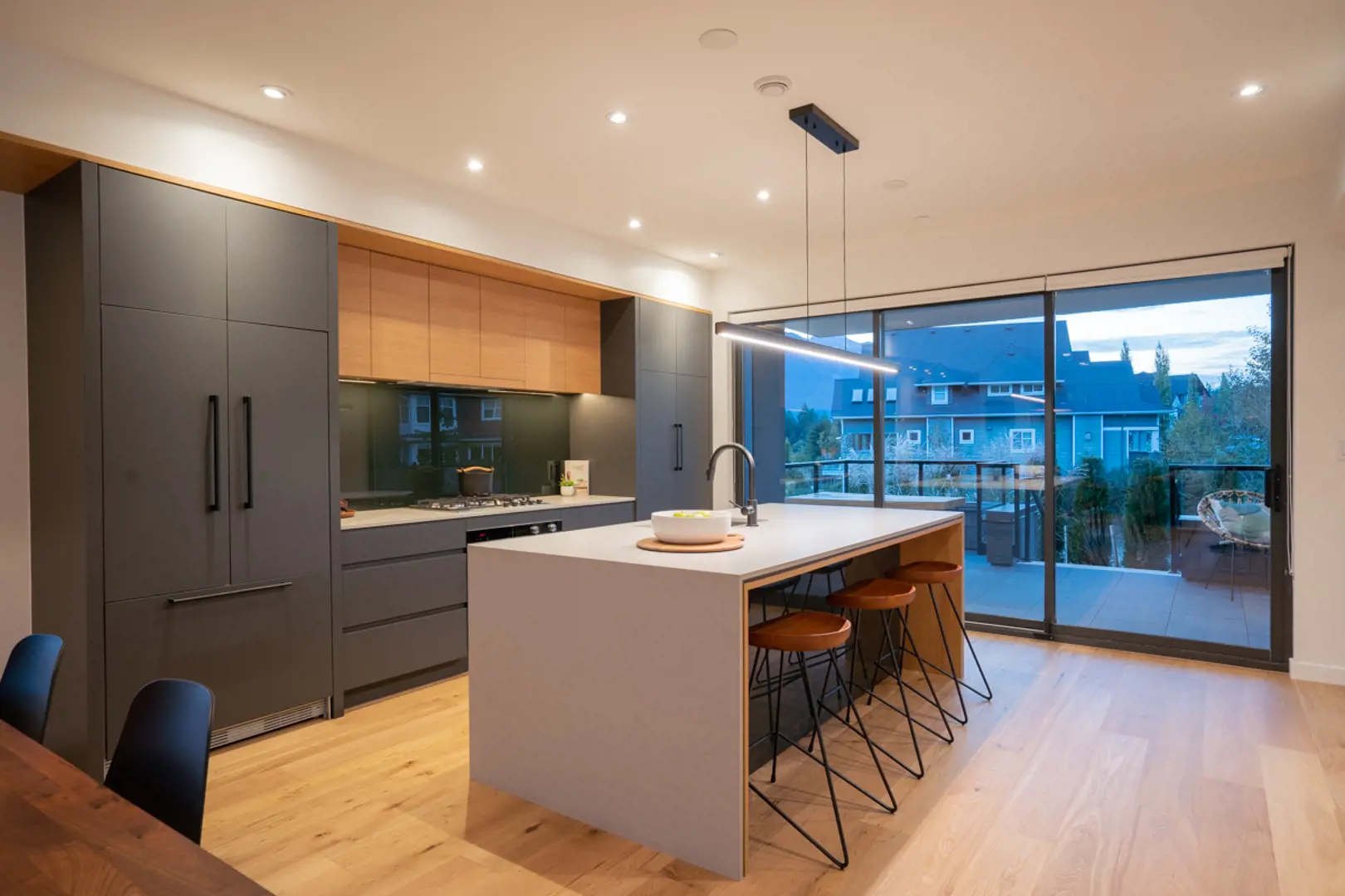 2019_10_08_02_30_43_holborn_-_university_heights-1276