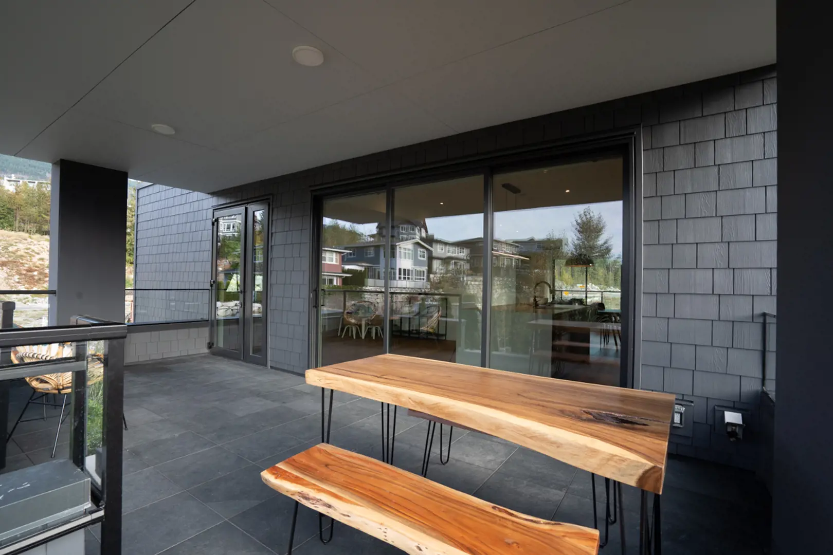 2019_10_08_02_30_45_holborn_-_university_heights-1082