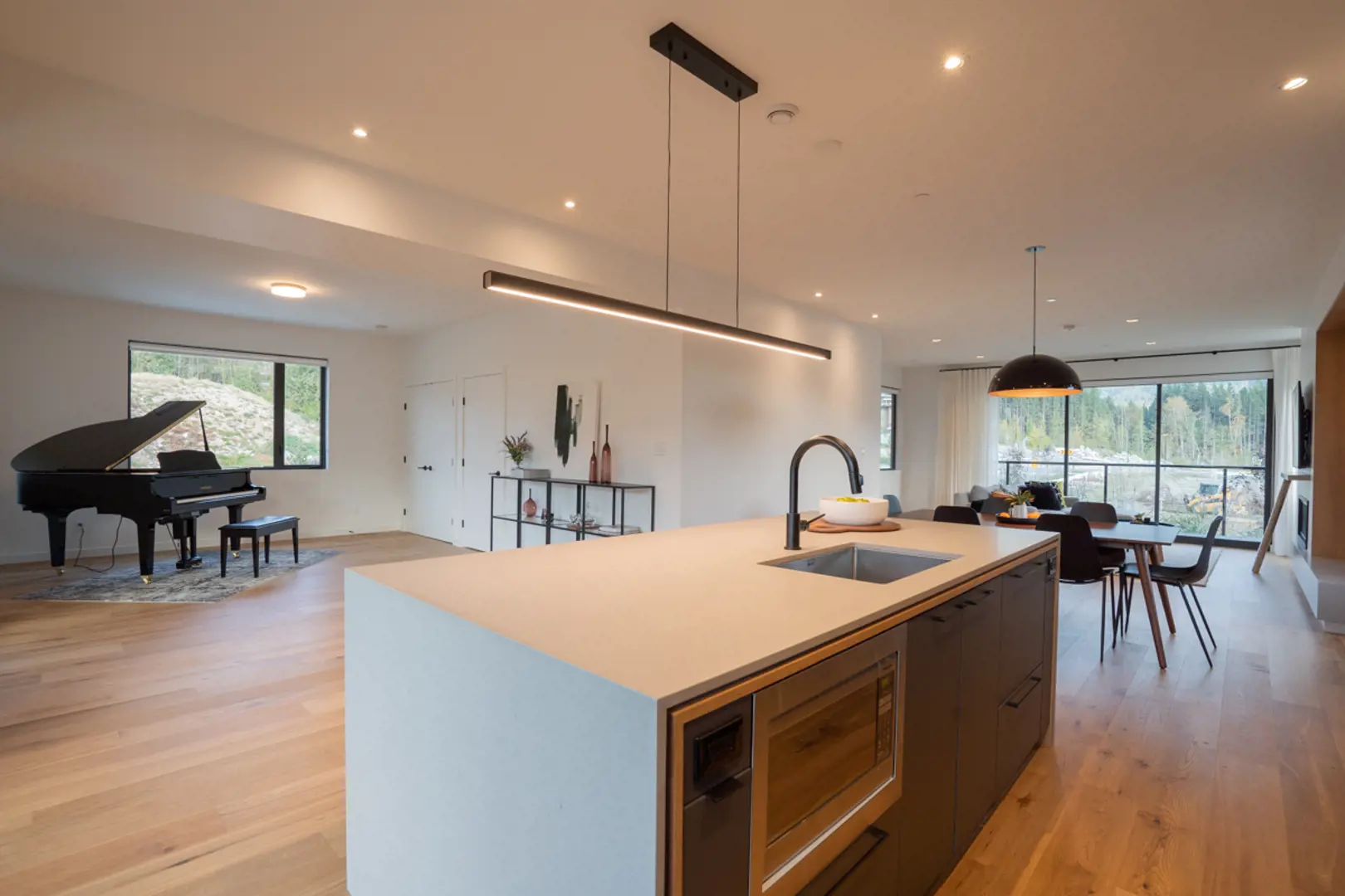 2019_10_08_02_30_45_holborn_-_university_heights-1208